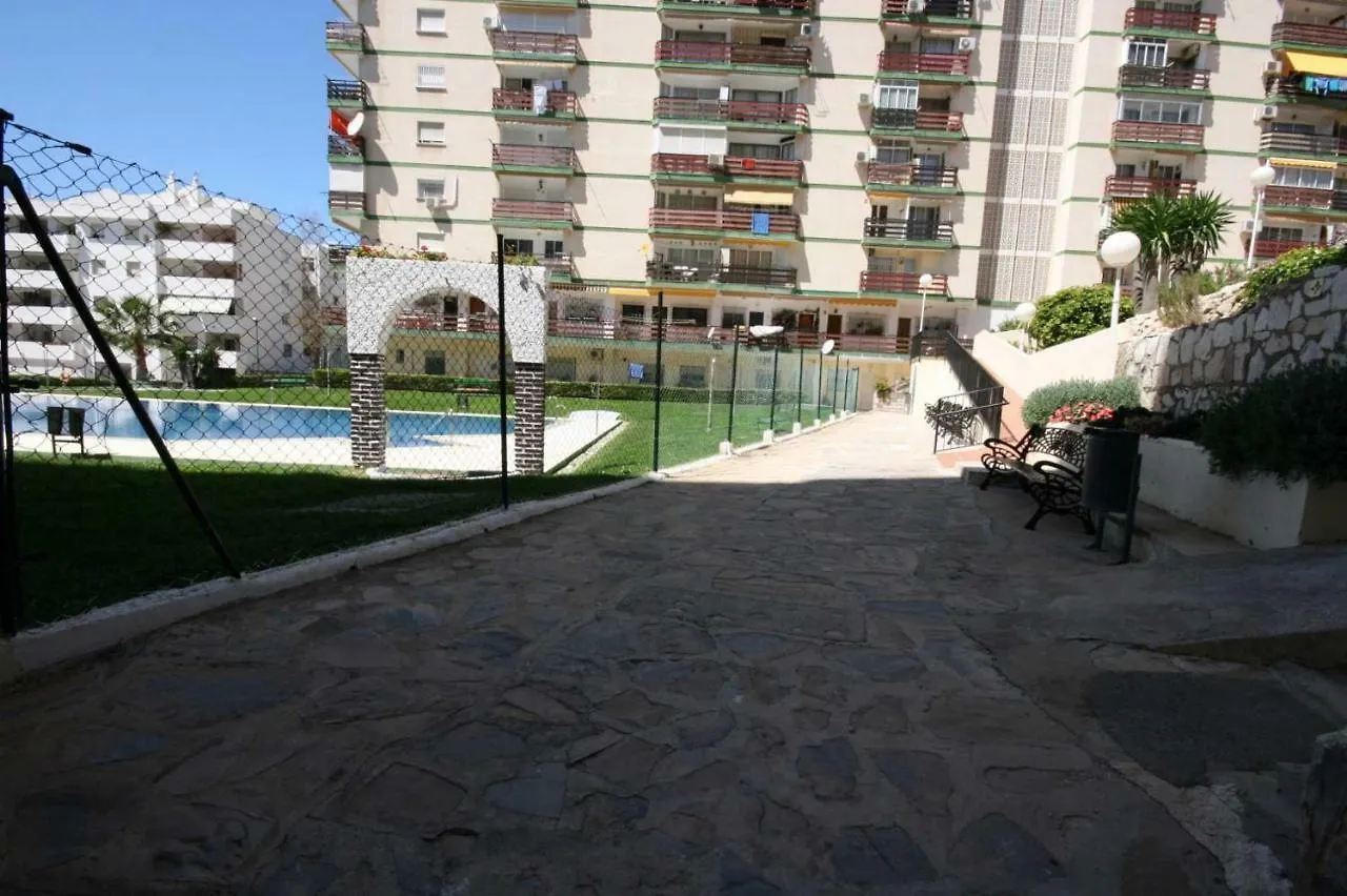 Estudio Las Naciones Benalmadena 0*,